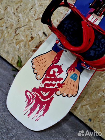 Сноуборд с креплениями 156 см