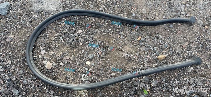 Уплотнитель подкапотного пространства BMW X5