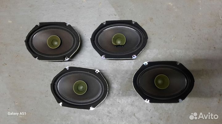 Динамики на Мазда 3 вк