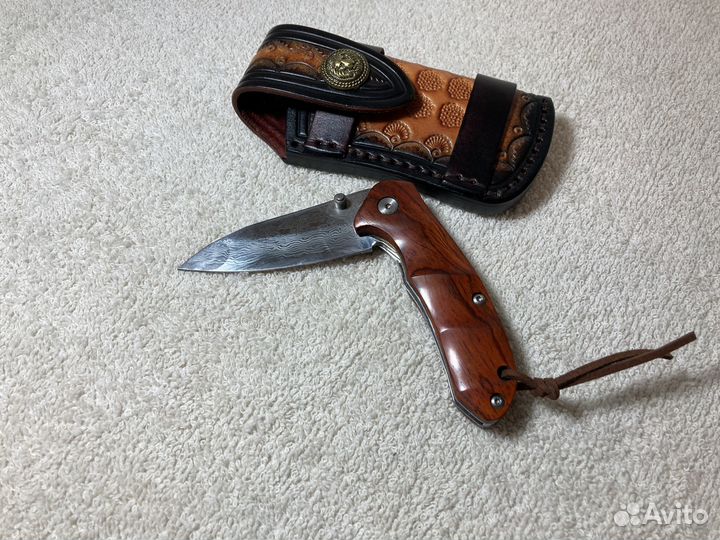 Нож складной из дамасской стали