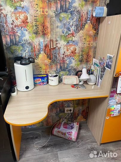 Письменный стол для школьника