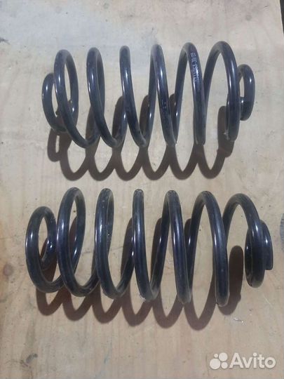 Opel zafira A заднаяя пружина правая левая (новые)