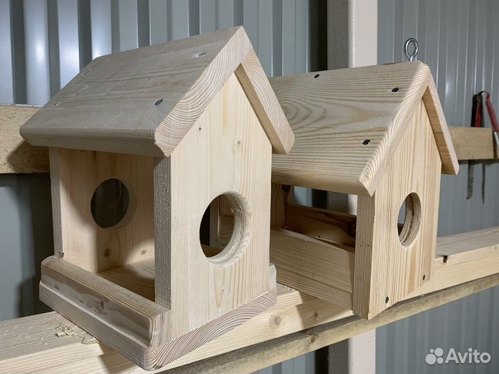 Кормушки в наличии/Скворечники с крышкой