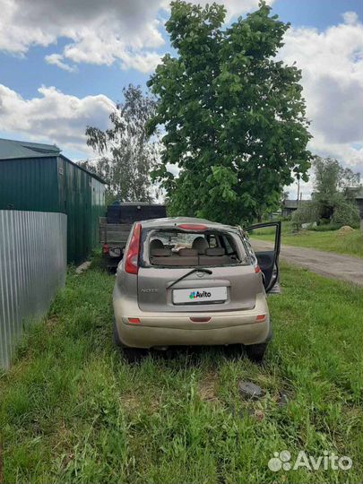 Nissan Note 1.4 МТ, 2007, битый, 180 000 км