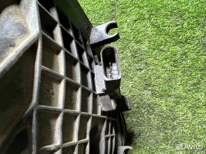 Впускной коллектор Volkswagen Golf (Mk6) VI