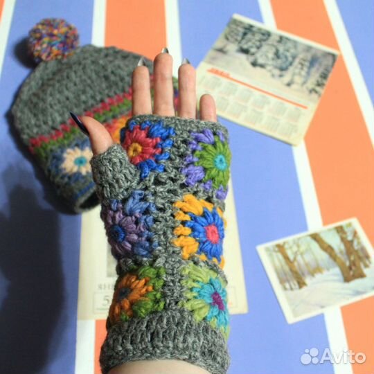 Комплект шерстяная шапка варежки митенки handmade