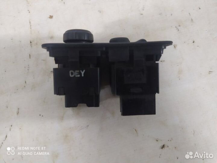 Блок регулировки фар зеркал Nissan Almera N16 QG15