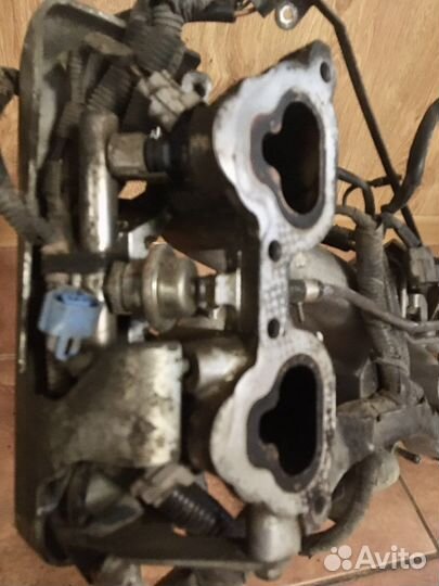 Впускной коллектор subaru в сборе