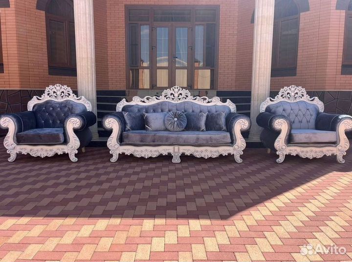 Диван с ящиками