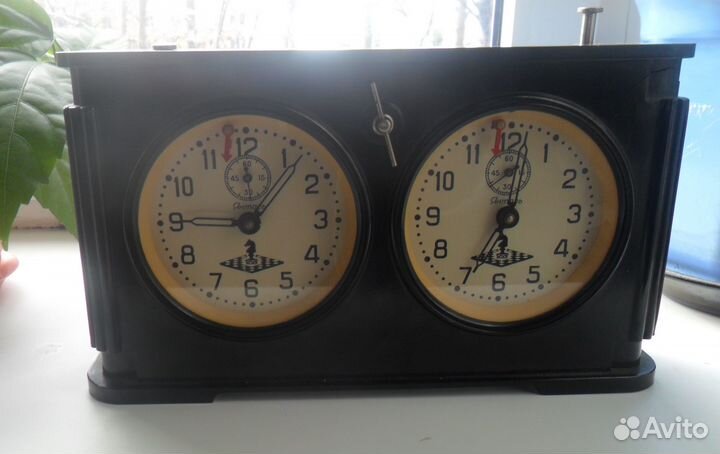 Часы шахматные Янтарь