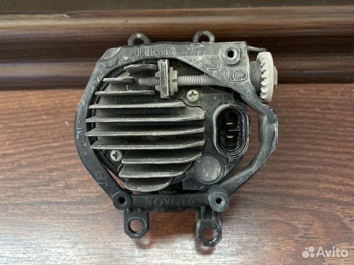 Туманка Lexus IS250