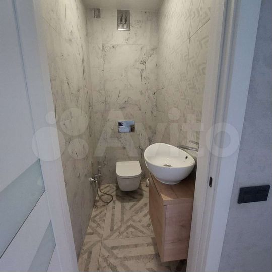 4-к. квартира, 130 м², 15/16 эт.