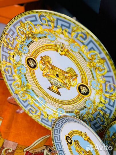Этажерка фарфоровая Versace