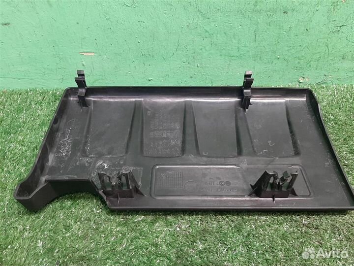 Крышка двигателя Chevrolet Aveo T300 2012