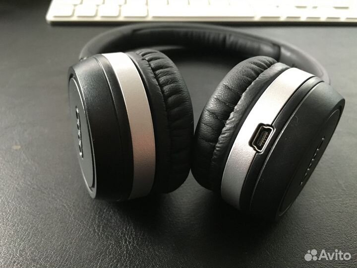 Bluetooth наушники audi