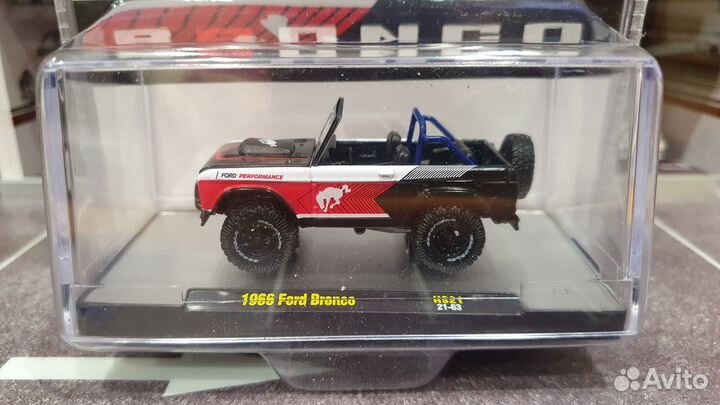 M2 Machines 1/64 1966 Ford Bronco