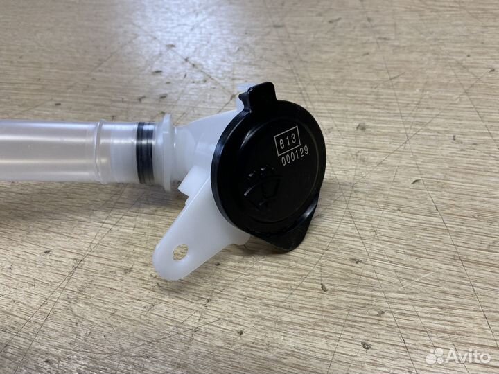 Горловина бочка омывателя Toyota Camry 75