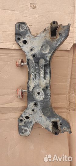 Подрамник Volkswagen Polo Sedan V