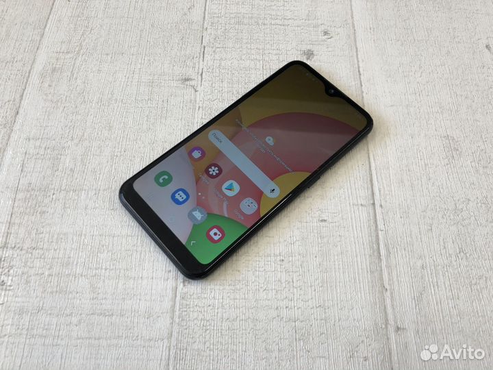 Samsung Galaxy A01 2/16 гб LTE