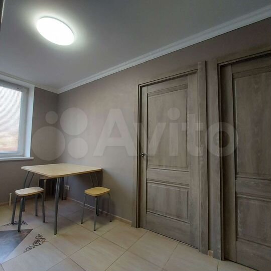 2-к. квартира, 37 м², 2/4 эт.