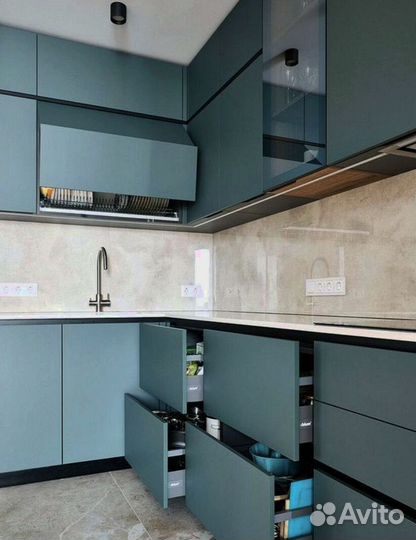 Кухни на заказ. Любой сложности от фабрики