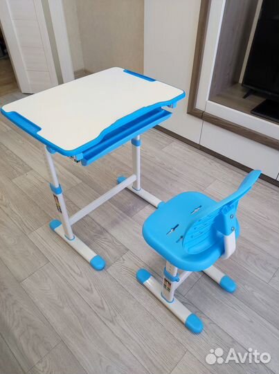 Растущая парта со стулом