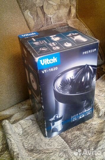 Соковыжималка Vitek новая