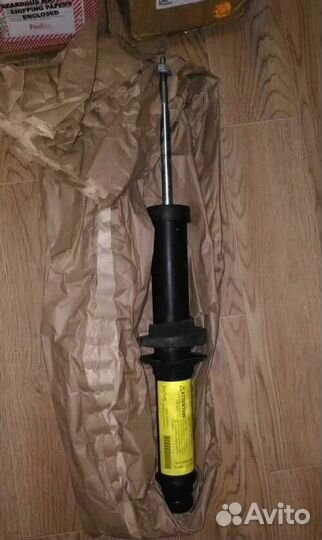 Амортизаторы передние srx 2003 - 2009