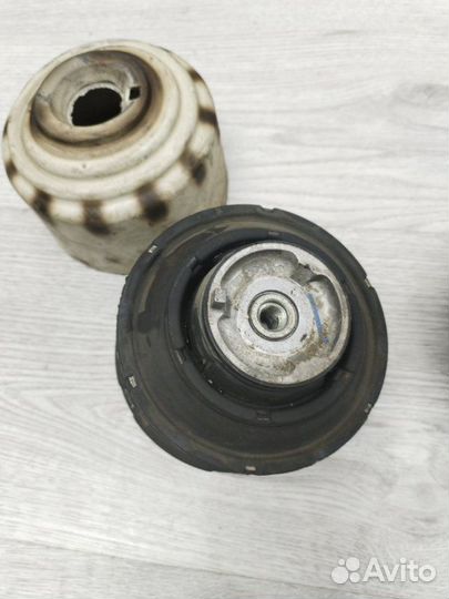 Подушка двигателя Mercedes E-Class W211 OM642 2008