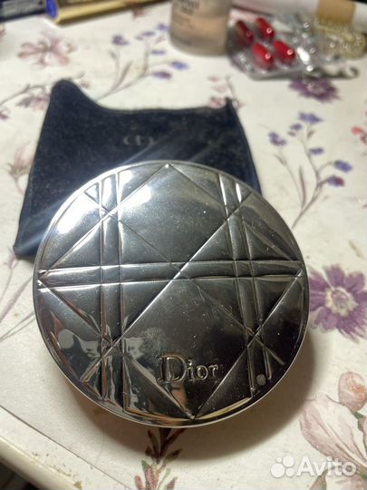 Dior backstage хайлайтер