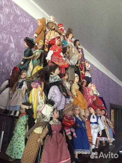 Коллекция фарфоровых кукол