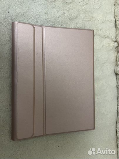 Клавиатура с чехлом для iPad air 10.5