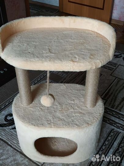 Домик для кошки с когтеточкой бу