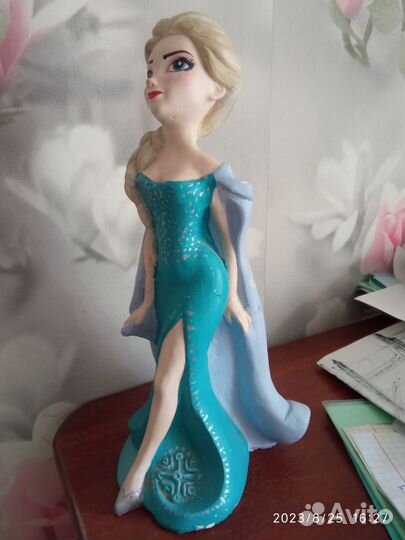 Гипсовая статуэтка Эльзы