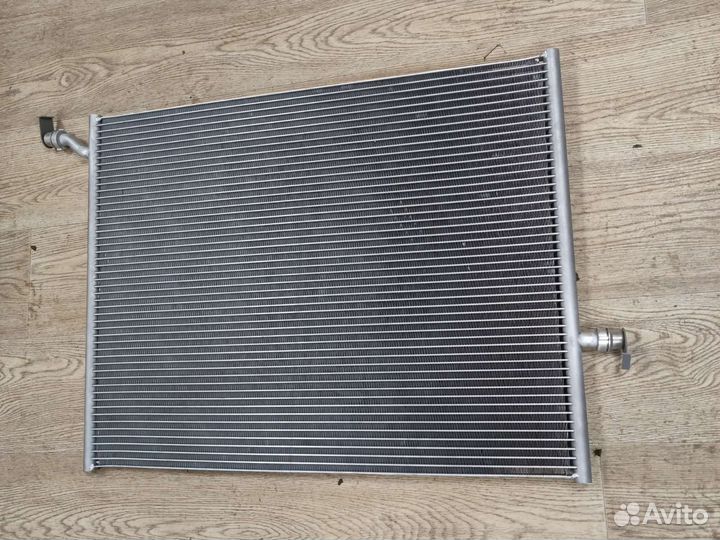 Радиатор охлаждения Мерседес 205 213 A0995003500