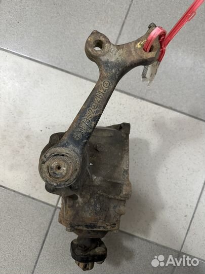 Рулевой редуктор w126