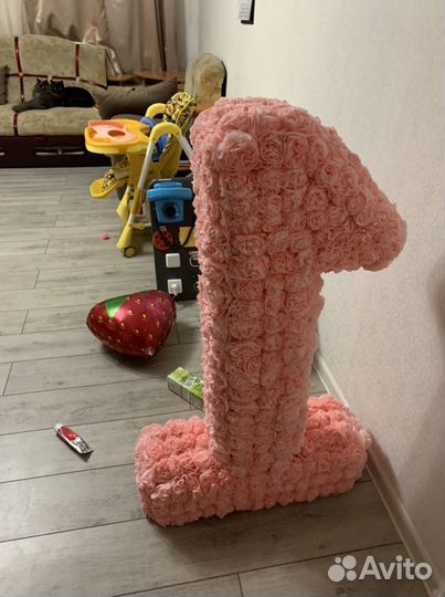 Цифра 1 на годик девочке