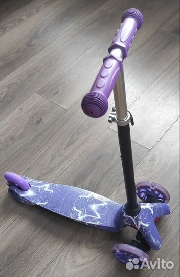Самокат детский трехколесный