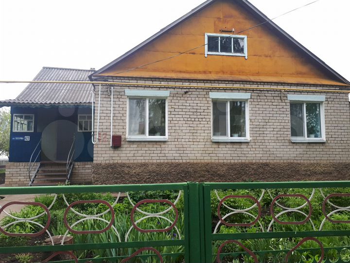 Коттедж 100 м² на участке 11 сот.