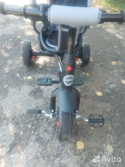 Трехколесный велосипед