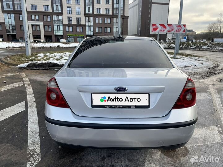 Ford Mondeo 1.8 МТ, 2001, 300 000 км