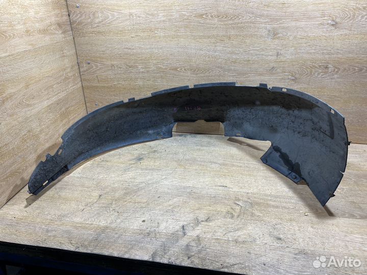 Подкрылок передний правый VW Golf 3 170436