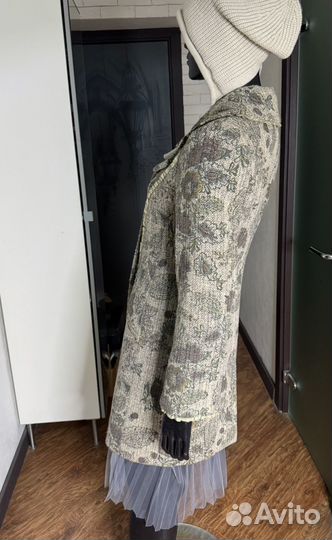 Пальто женск. 44-46 р. винтаж