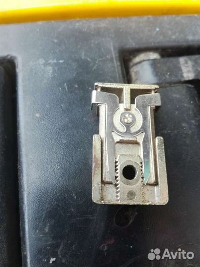 Держатель для стеклянных полок