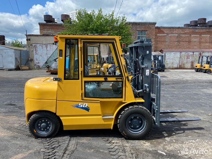 Вилочный погрузчик CHL CPCD50, 2023