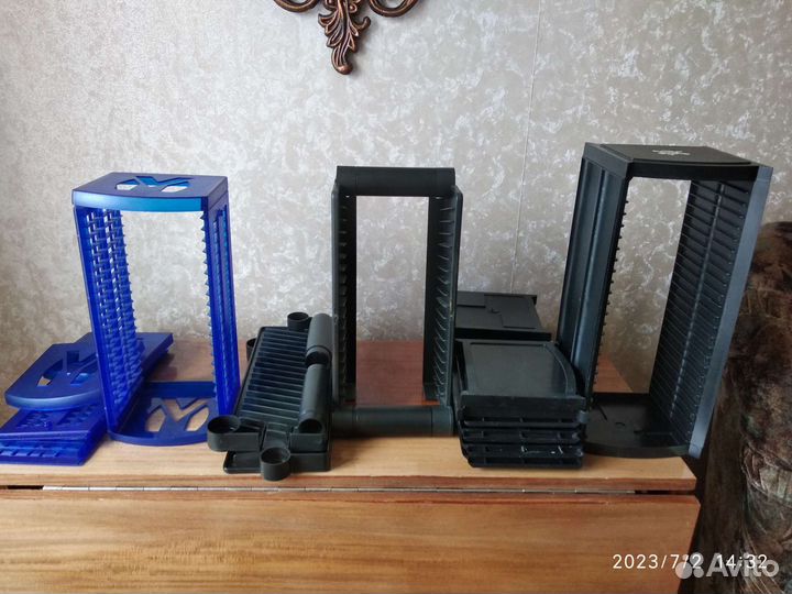 Полка под CD диски