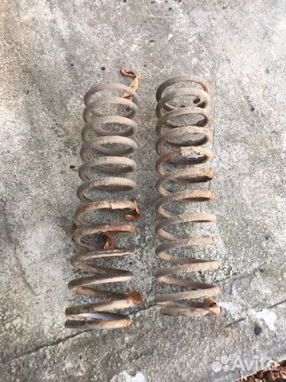 Пружины задние Калина