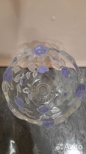 Ваза для конфет на ножке