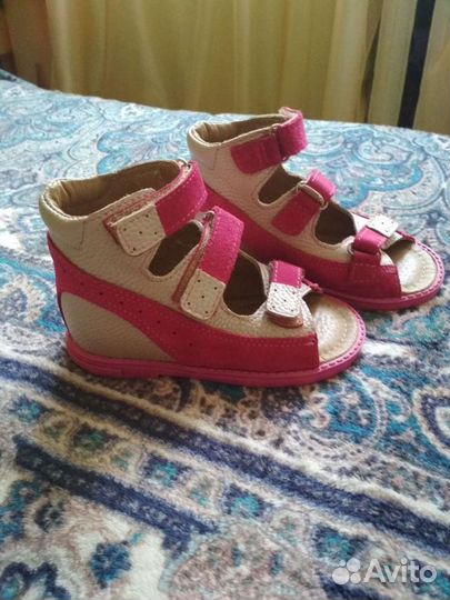 Босоножки для девочки