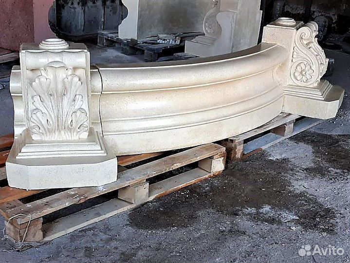 Фонтан из мрамора и гранита Маэстро